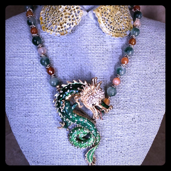 Vintage Jewelry - Vintage Dragon Necklace